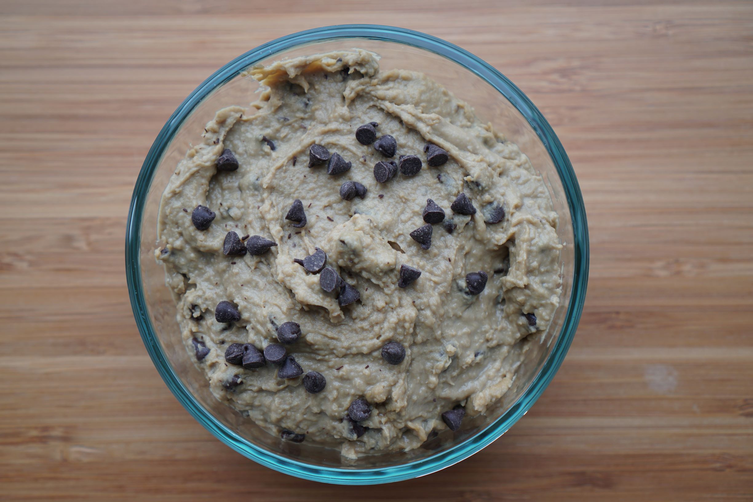 Vitamix: Chocolate Chip Cookie Dough Hummus