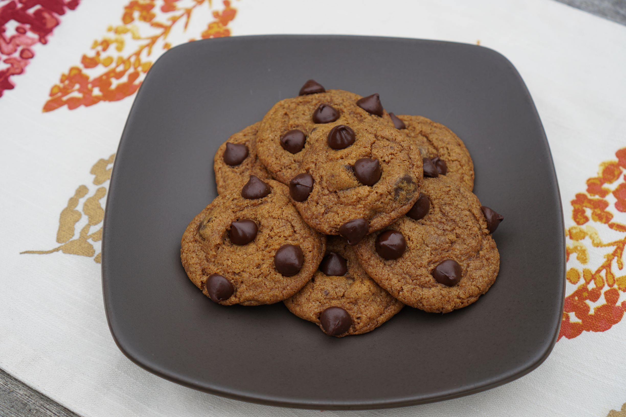 Pumpkin Chocolate Chip Cookies (Eggless!)